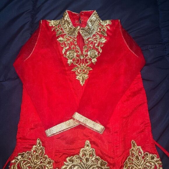 Indian kurta Bollywood outfit red gold baby toddler size 20 months - Picture 4 of 6